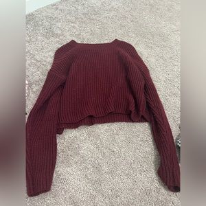 Women’s cropped maroon knit sweater